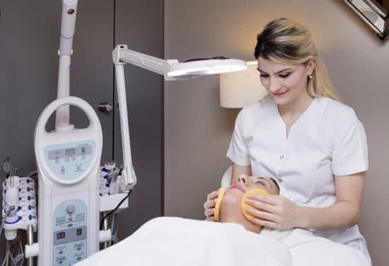 Chemical Peel Technician training at BC Medical Clinic College